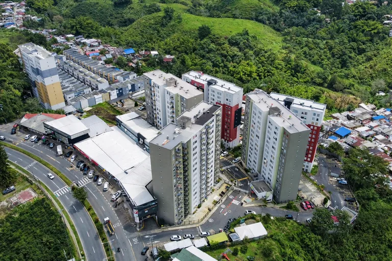Parque Residencial Oro Negro
